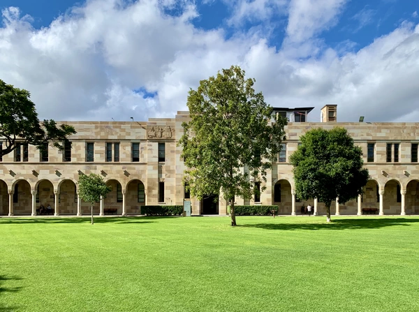 چرا دانشگاه کوئینزلند استرالیا ؟